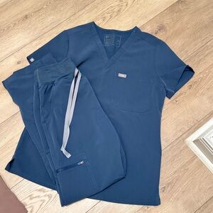 Figs Women’s “Dark Harbor” set - Yola High Waisted Pants XS, Catarina Top XS